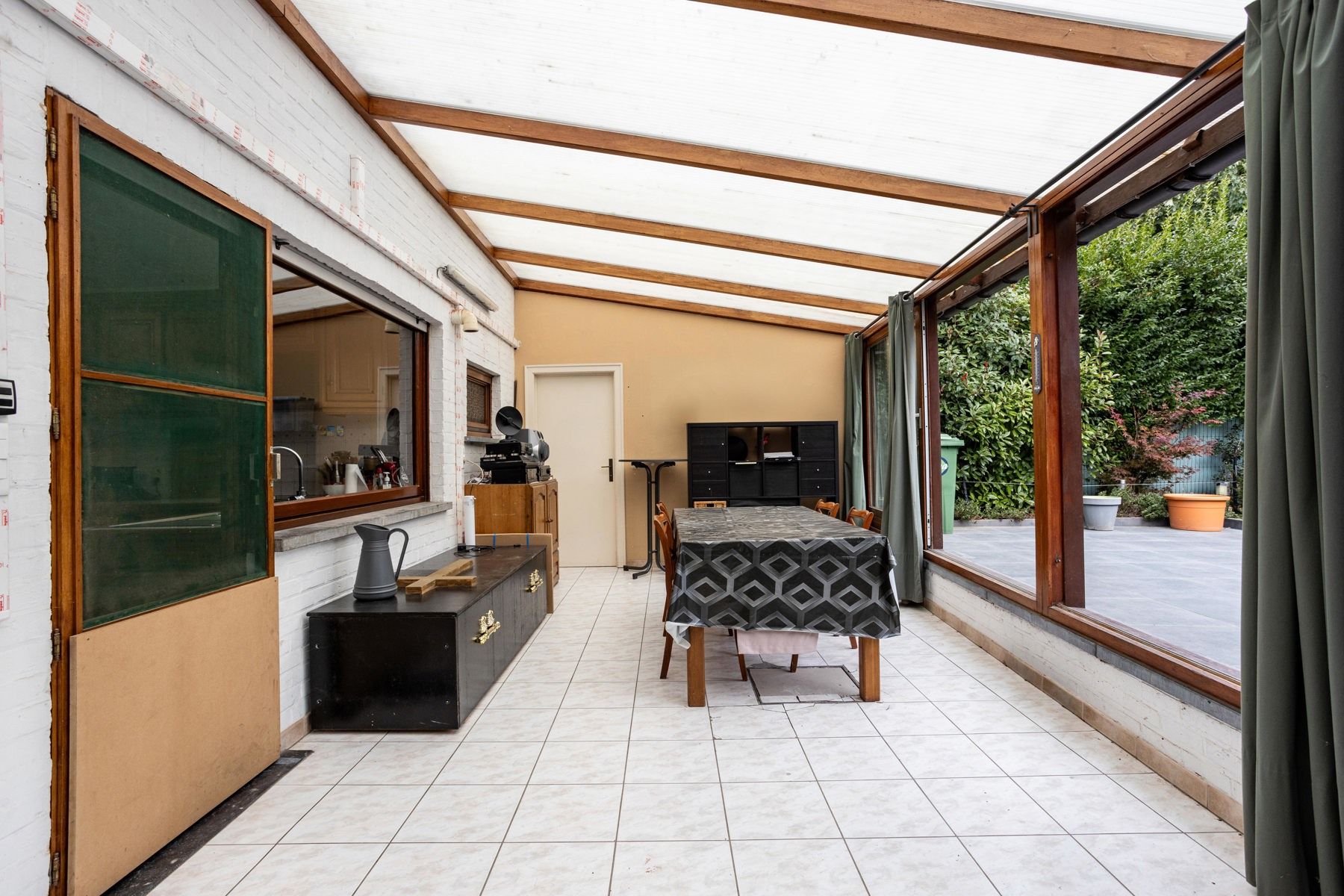 Woning met 3 garages en mogelijkheid tot verkaveling foto 13