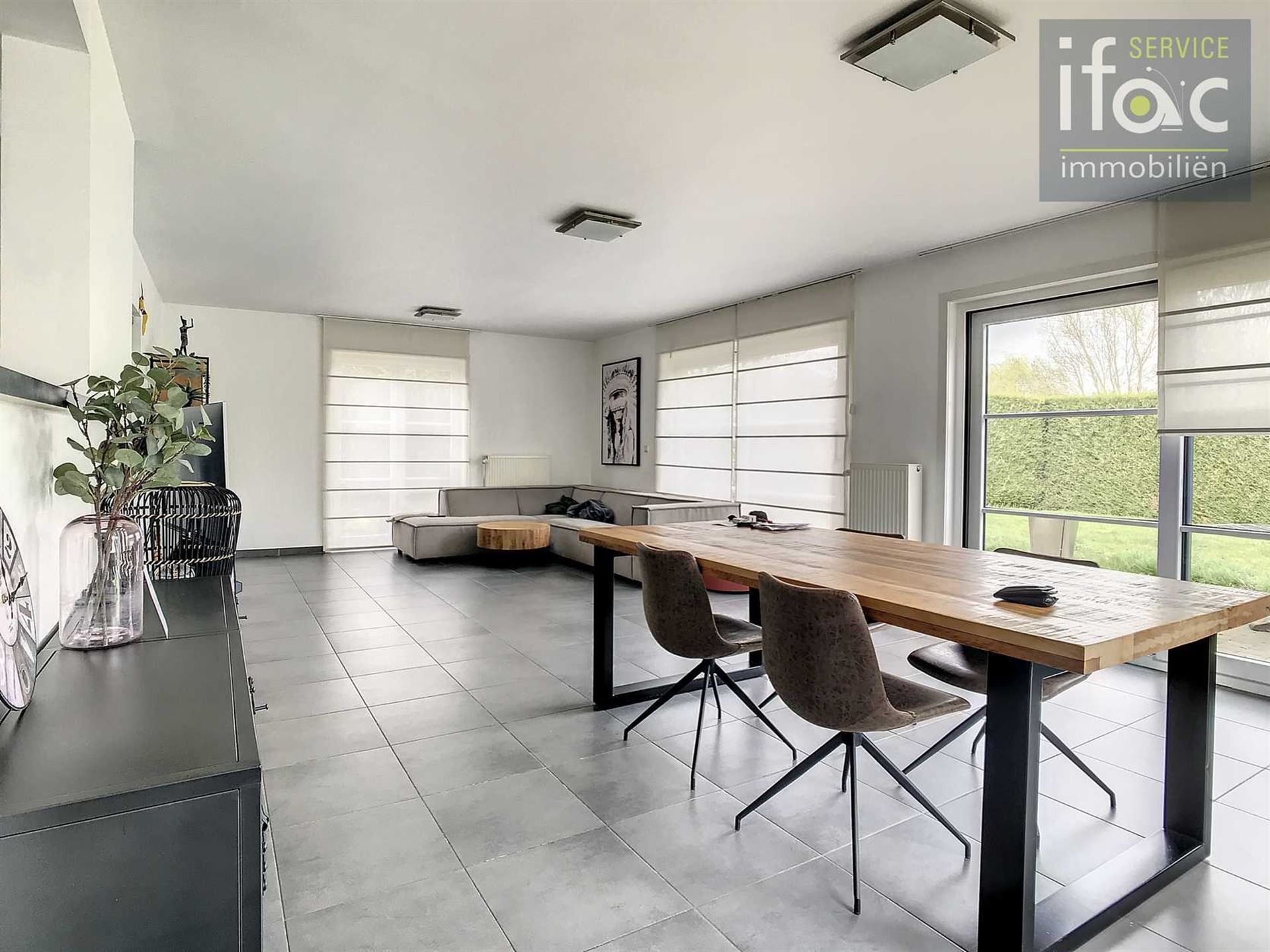 Geweldig gelegen Villa met 5 slaapkamers foto 8