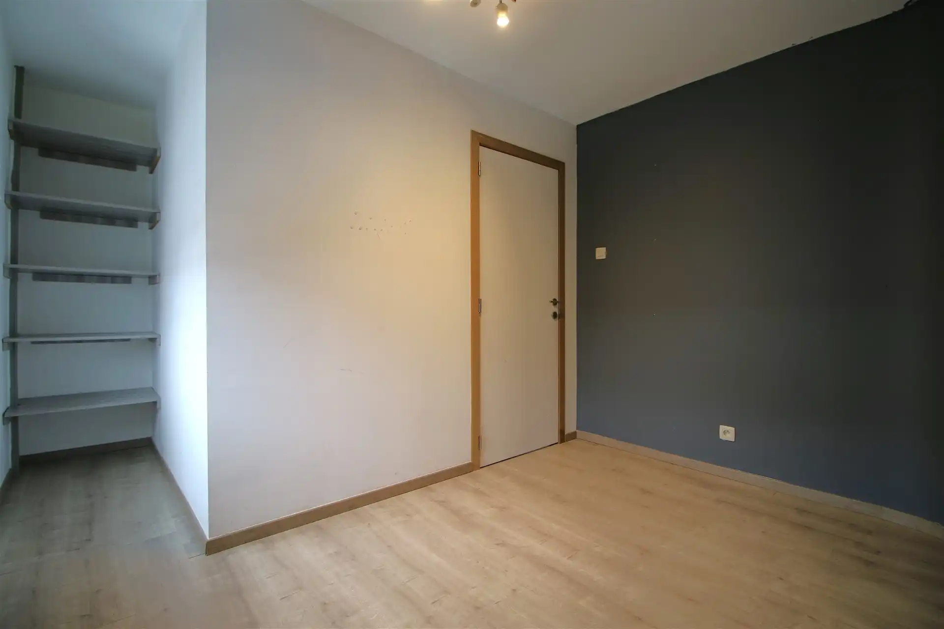 Vernieuwde gezellige woning in centrum Ruisbroek foto 17