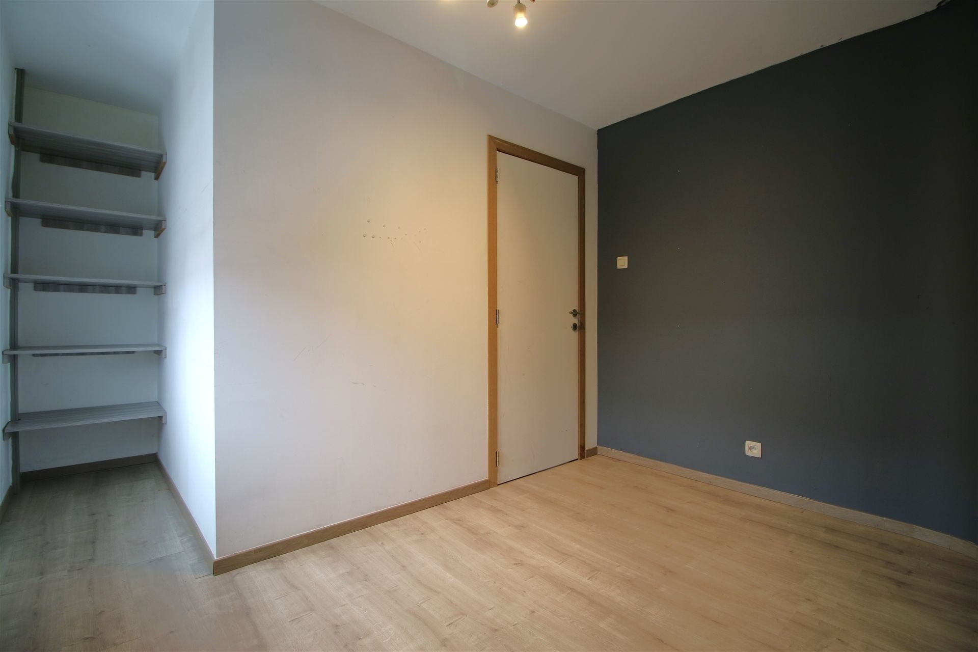 Vernieuwde gezellige woning in centrum Ruisbroek foto 17