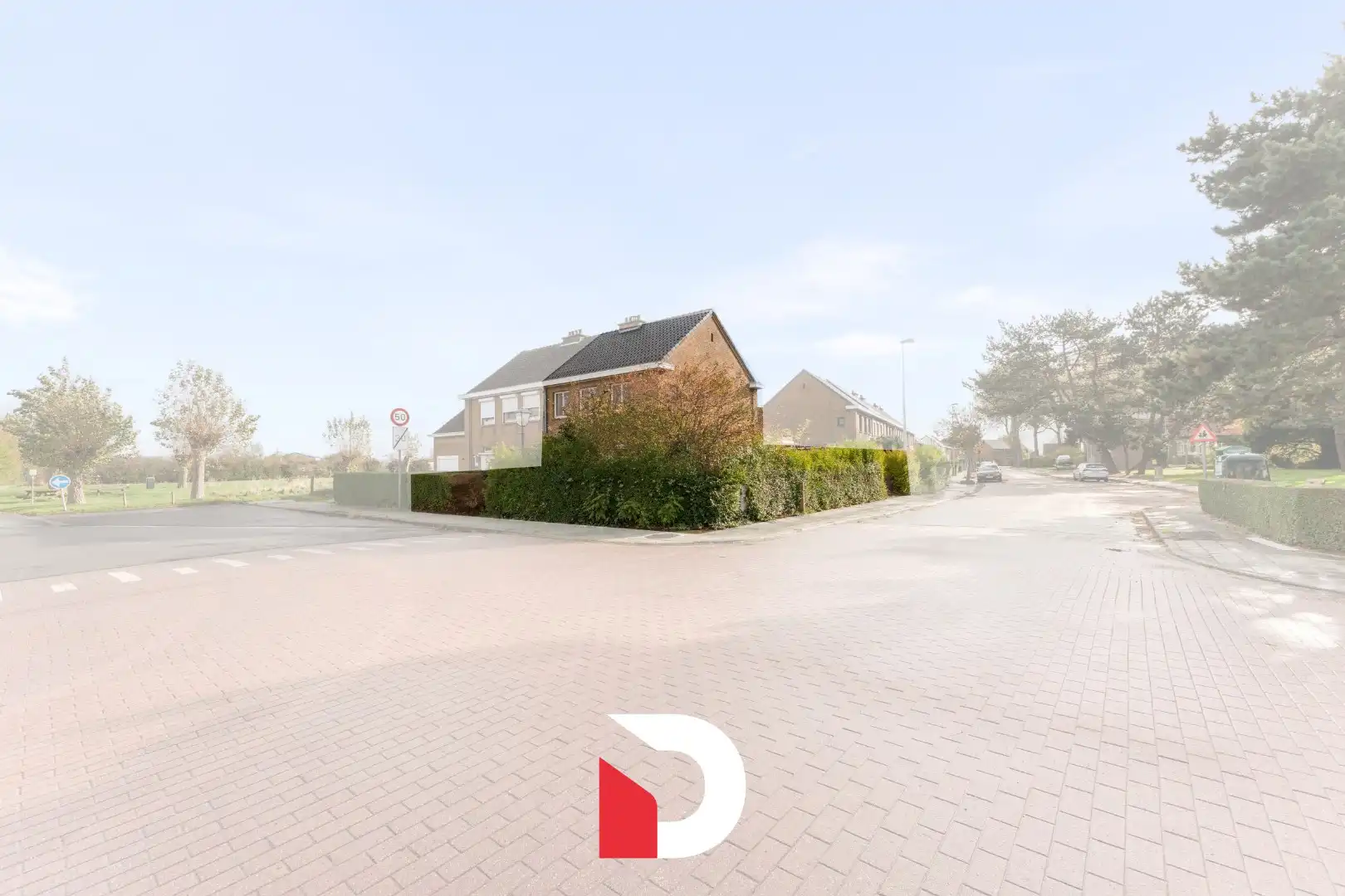 Te renoveren hoekwoning met garage en tuin  foto 17