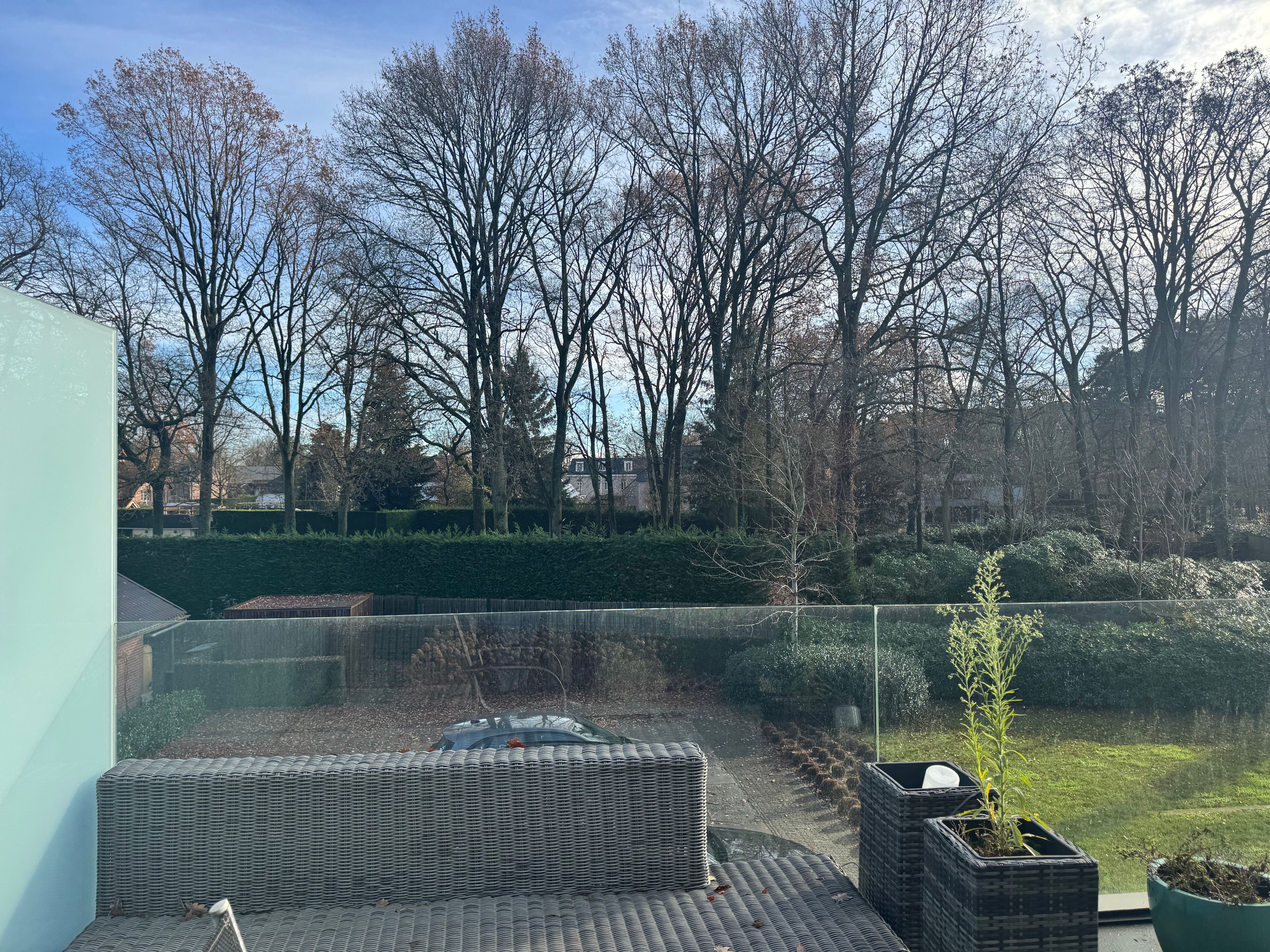 Gezellig appartement met 1 slaapkamer en een groot terras in Genk foto 14