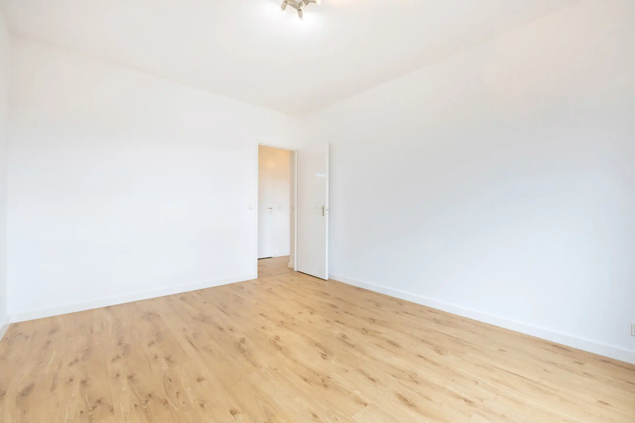 Mooi appartement met 2 slaapkamers foto 10