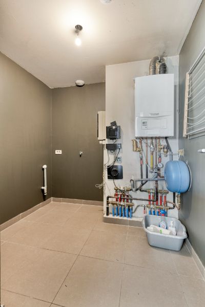 NABIJ HET SINT ANNAPLEIN, ENERGIEZUINIG APPARTEMENT MET TERRAS EN OVERDEKTE AUTOSTAANPLAATS foto 9