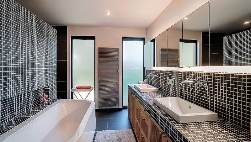 Moderne villa van 230m² op 14a08ca met openluchtzwembad foto 15