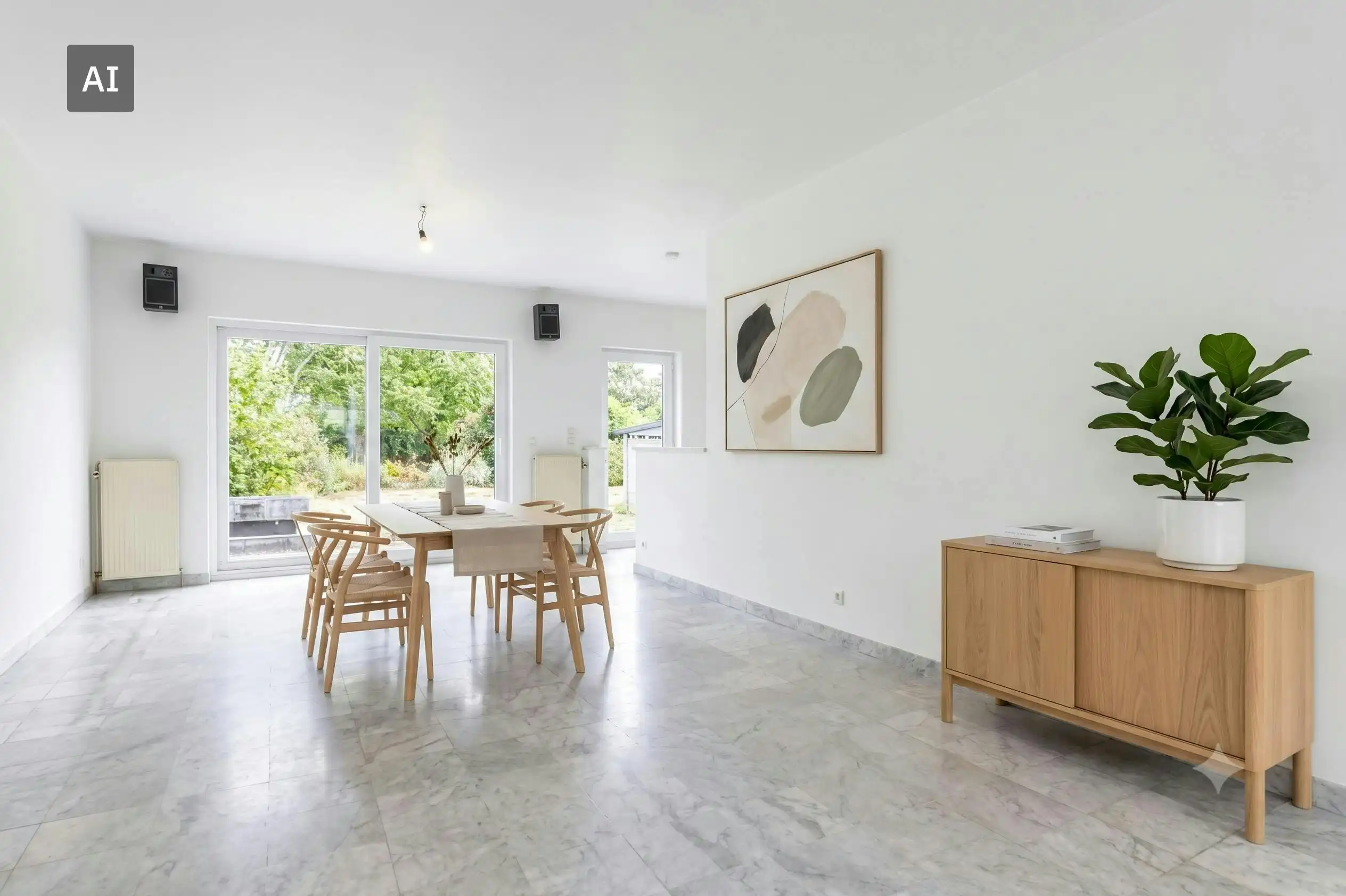 Ruime te renoveren gezinswoning op 588 m² te koop te Heule! foto 3