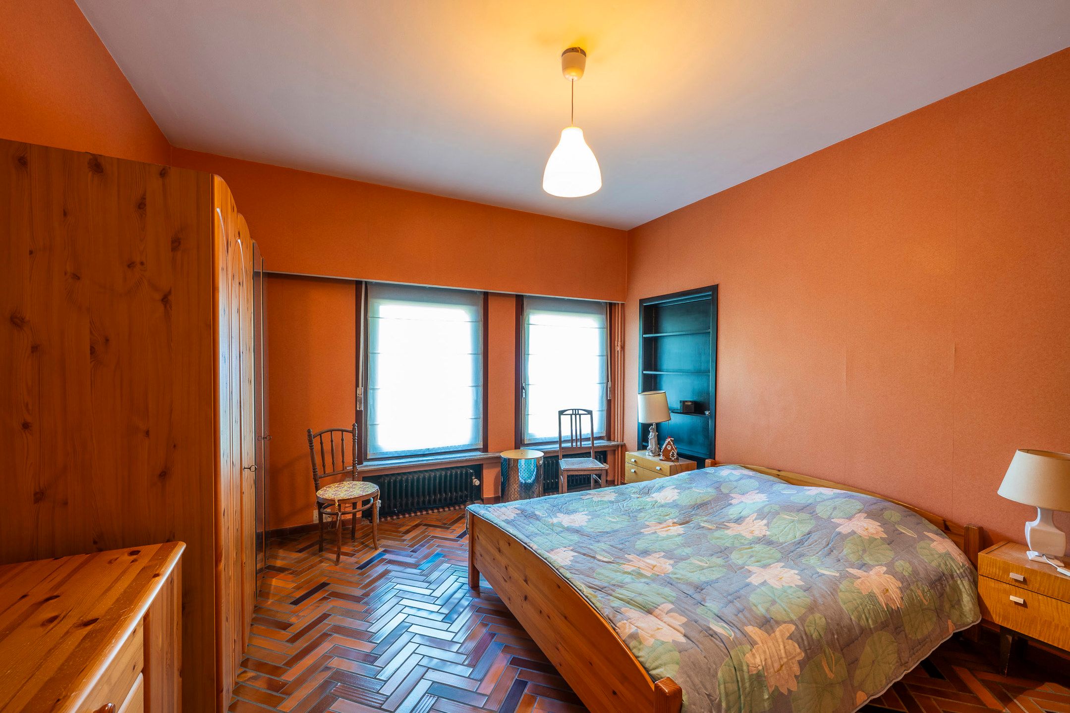 Unieke te renoveren villa op riant perceel foto 8
