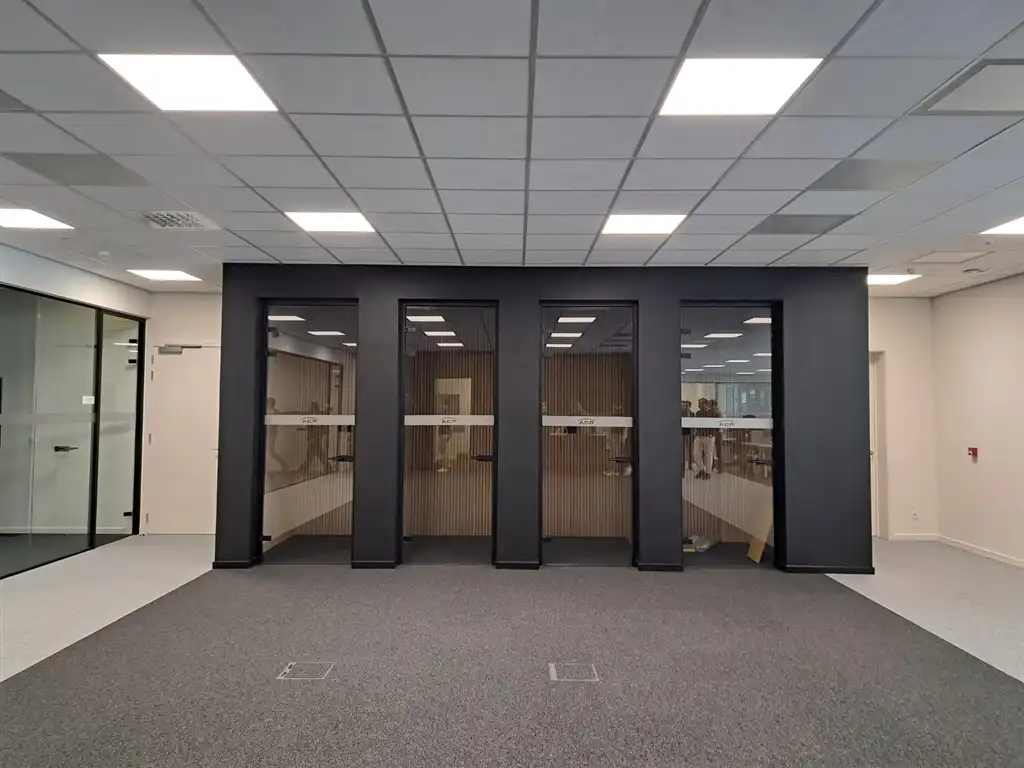 Logistieke gebouwen foto 18