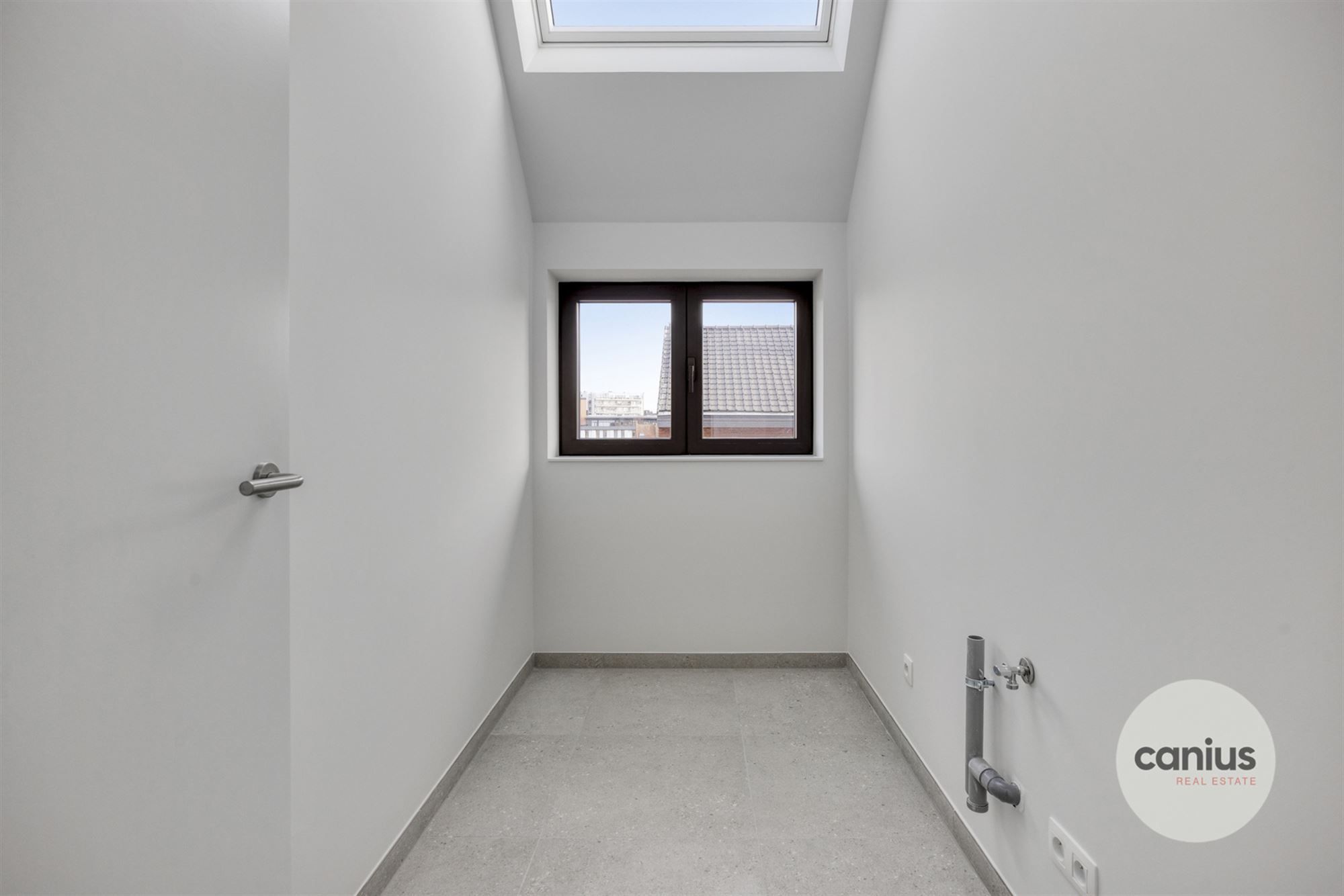 RUIM DUPLEXAPP. MET 3 SLPKS EN 2 TERRASSEN foto 8