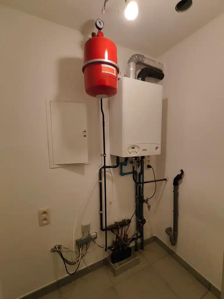 Gelijkvloers app. met 1 slaapkamer en autostaanplaats! foto 7