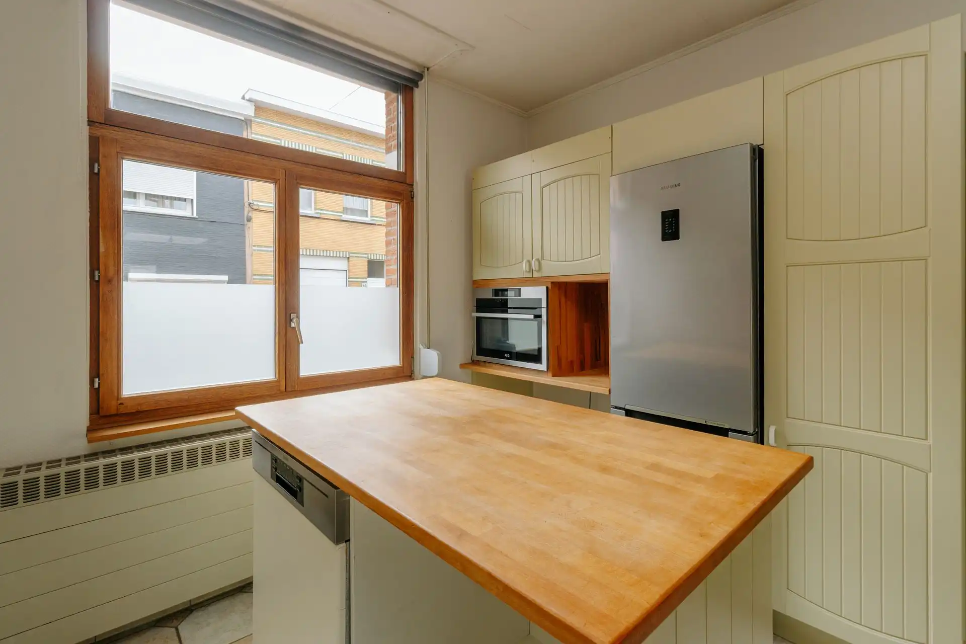 Charmante woning in hartje Wilrijk! foto 13