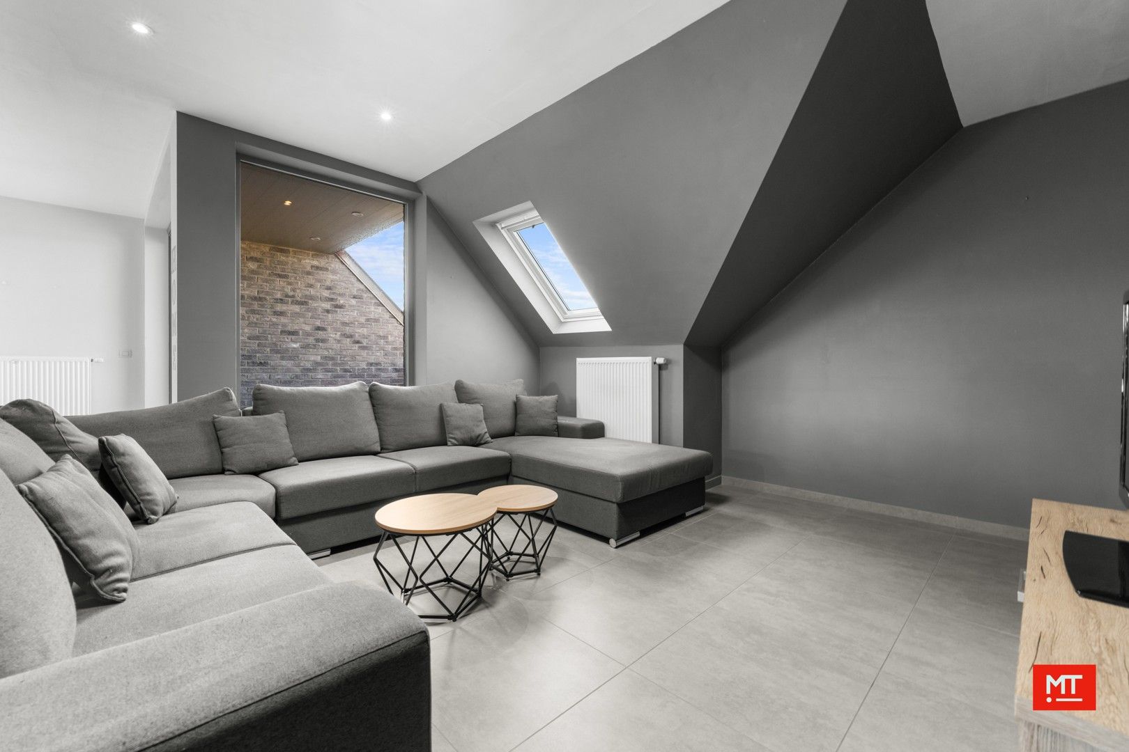 Instapklaar appartement met 2 slaapkamers en Zuidgericht terras te koop in het centrum van Zonnebeke foto 7