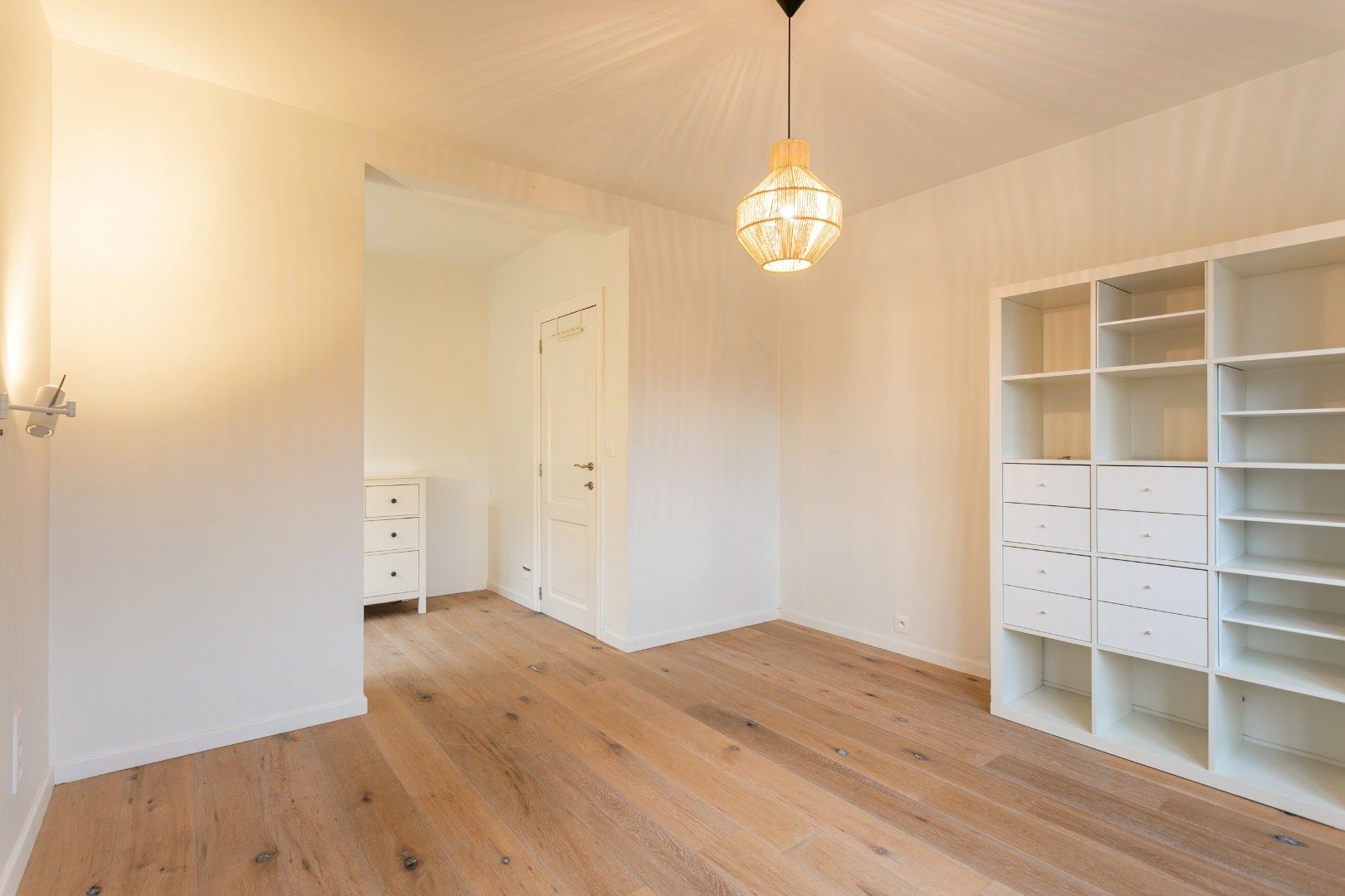 Instapklare woning met 4 slpk op perceel van 5a 45ca foto 21