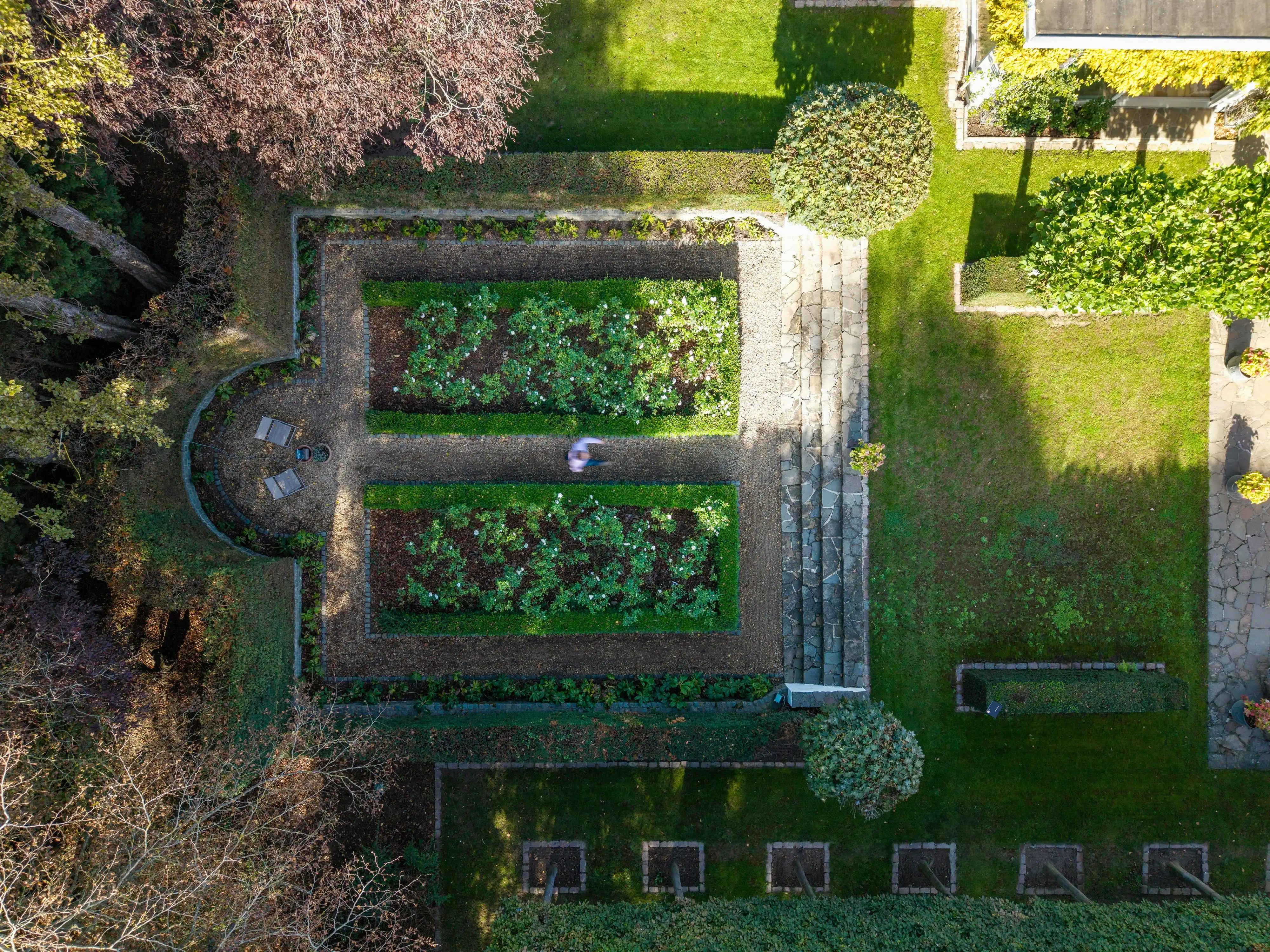 Statige ruime villa, 6 slpk., prachtige parktuin (3.300 m²). foto 18