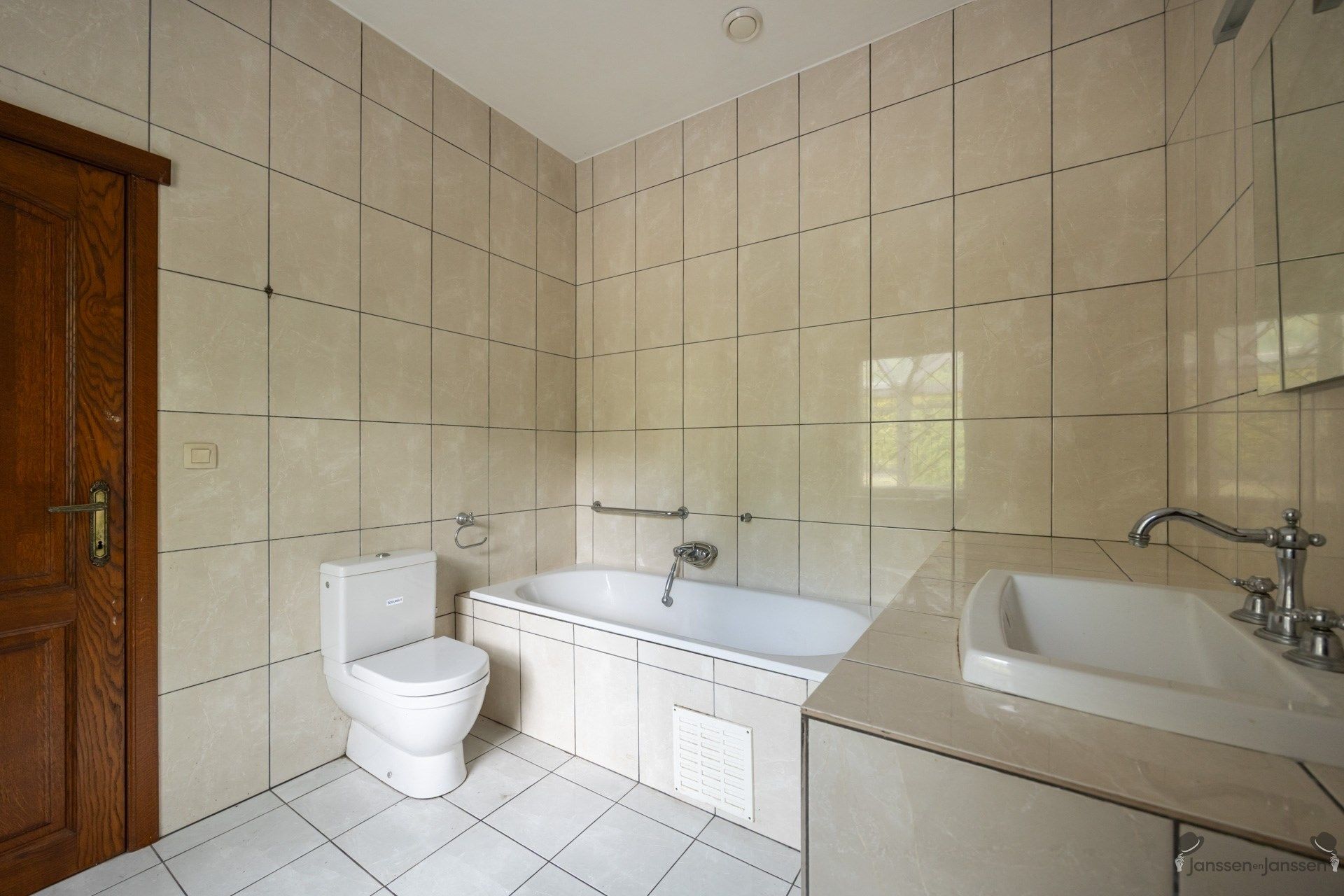 Luxe villa “Carpe Diem” op een zonovergoten perceel van 3.075 m² foto 15
