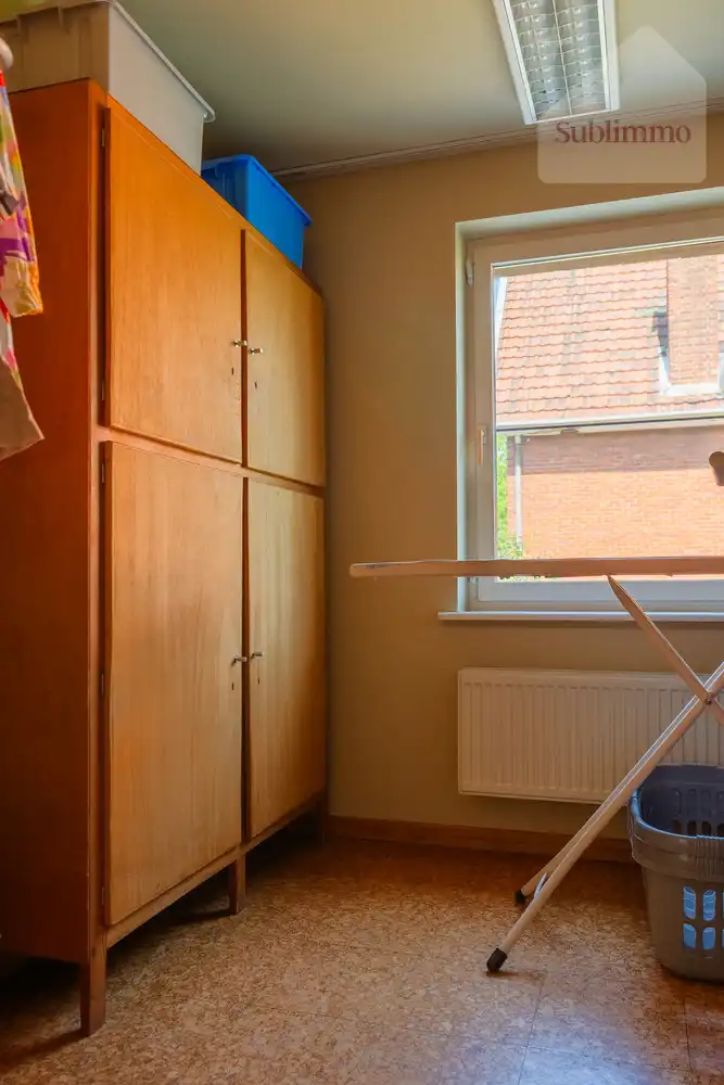 Instapklare gezinswoning met 5 slaapkamers, grote garage en zonnige tuin in Meerhout. foto 18