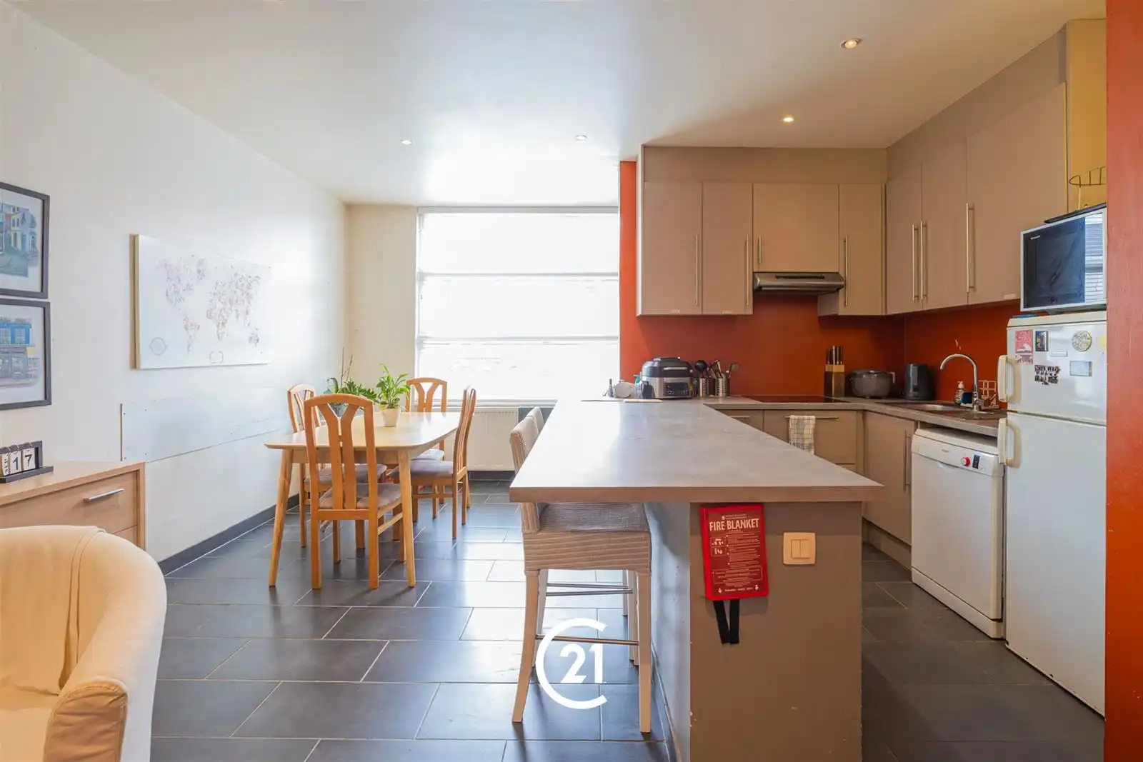 Woning met 4 slaapkamers, garage en buitenruimte in Gent foto 4