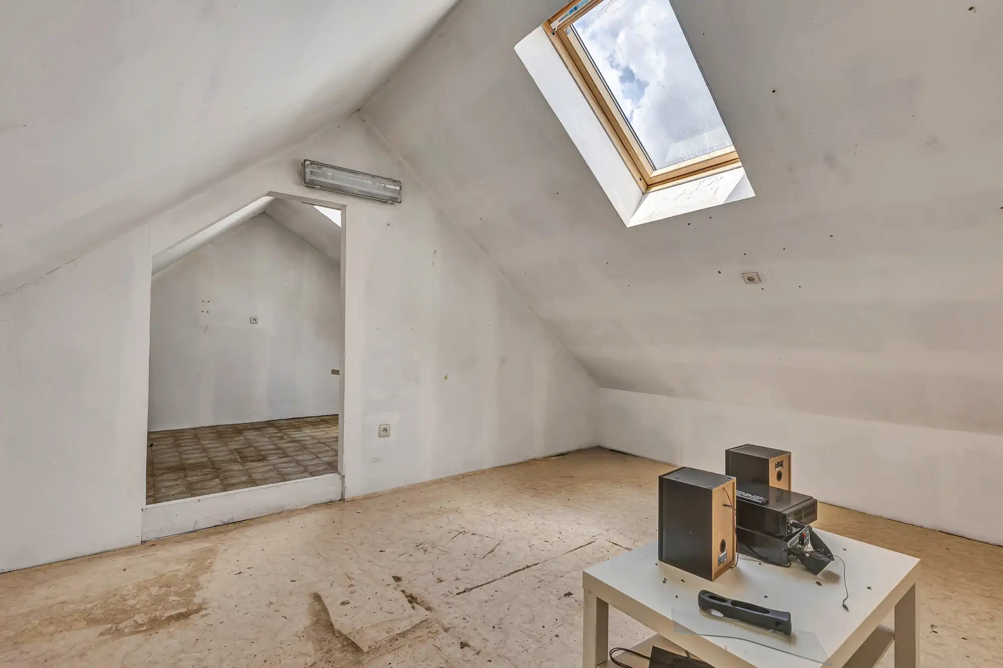 Instapklare onderkelderde woning met prachtig uitzicht foto 18