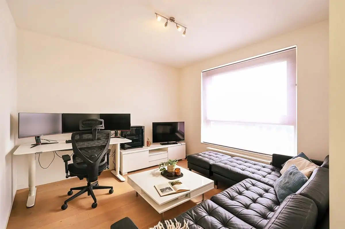 Lichtrijk appartement met terras op het Eilandje foto 11