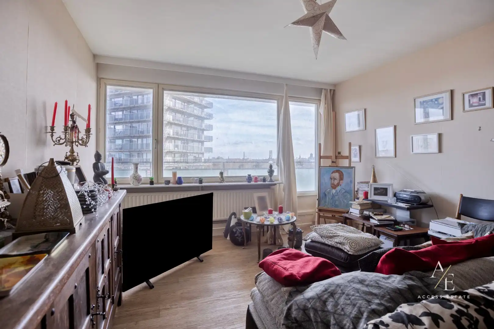 GENT - Te renoveren appartement (2slk.) met groot terras en ver uitzicht over het stadscentrum foto 2