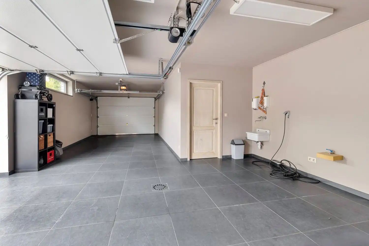 Unieke vastgoedopportuniteit! Ruim bedrijfscomplex met 2 appartementen en exclusief penthouse op 46a 55ca! foto 95
