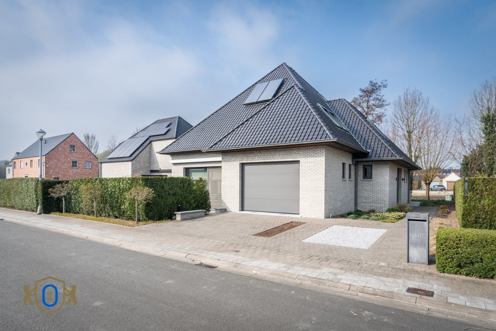 Hedendaagse villa met garage & tuin foto 2