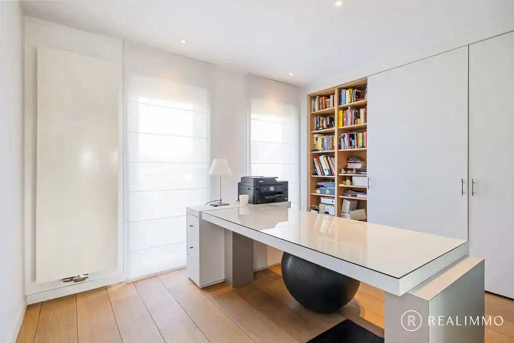Tijdloze duurzame villa op 1.892m² met zwembad! foto 12
