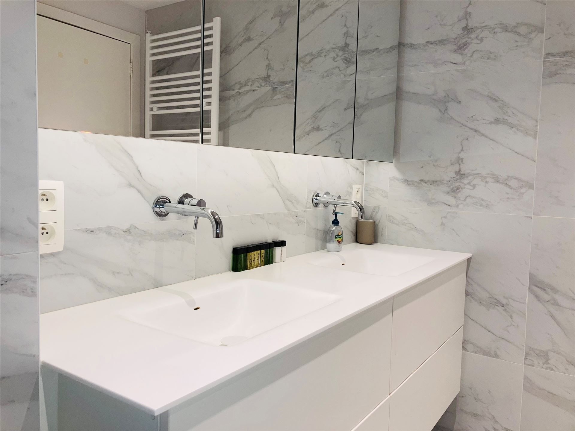 Luxueus 3SK gemeubileerd appartement - Europese wijk foto 27