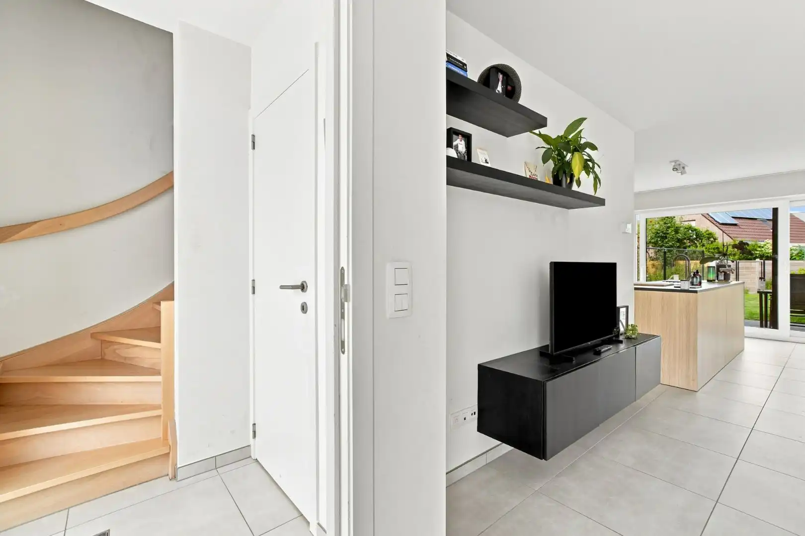 Perfect instapklare woning met 3 slks en tuin in een gegeerde autoluwe buurt te Heule foto 10