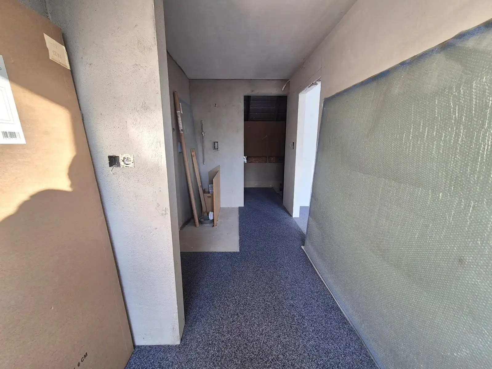 Recent, groot, praktisch + zuidgericht met prachtig uitzicht foto 32