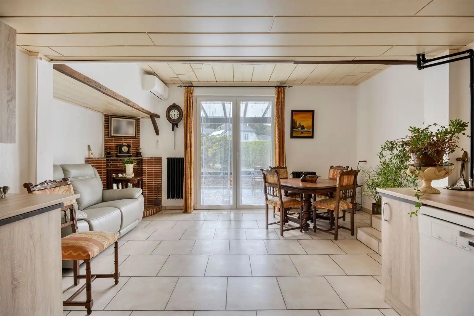 Unieke woning op mooi perceel van 12a foto 7