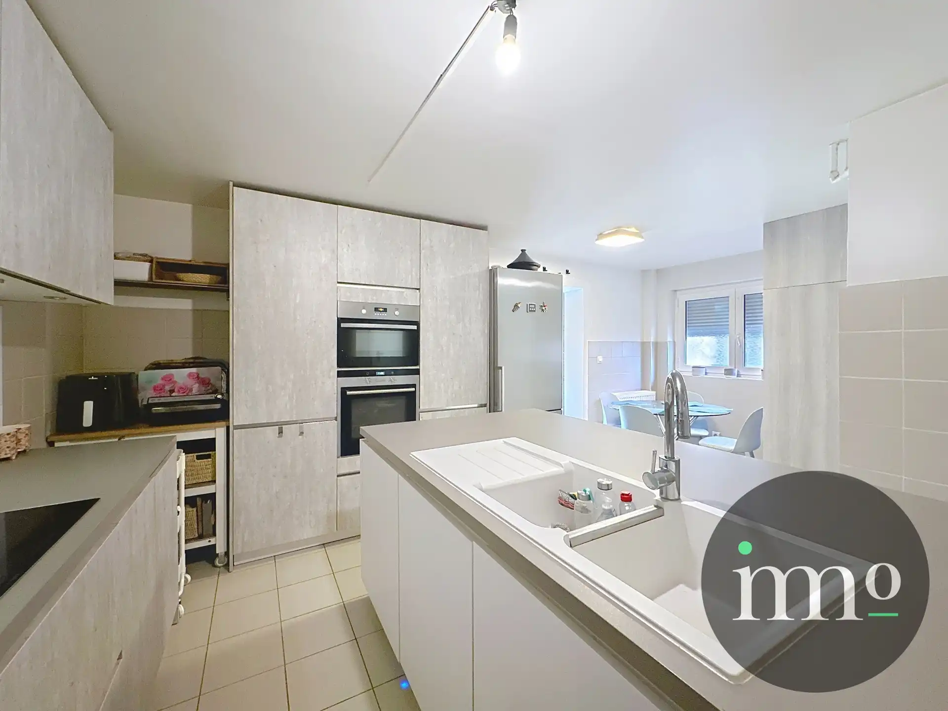 RUIME DRIEGEVELWONING MET 5 SLAAPKAMERS EN TUIN foto 4