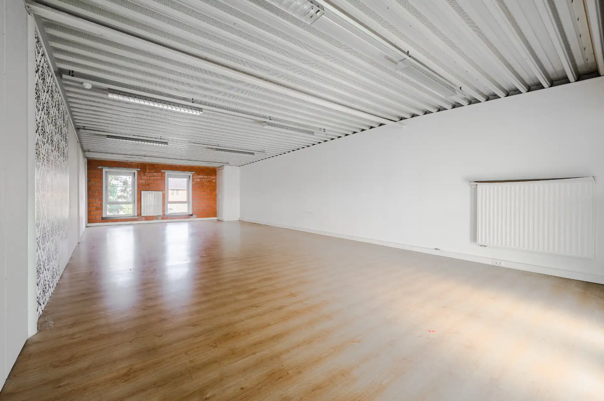 Handelspand + woning op uiterst commerciële locatie. foto 19