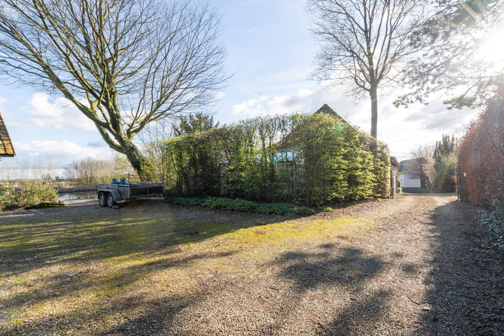 Molenhuis met vergezichten op een heuvel in Pajottenland foto 23