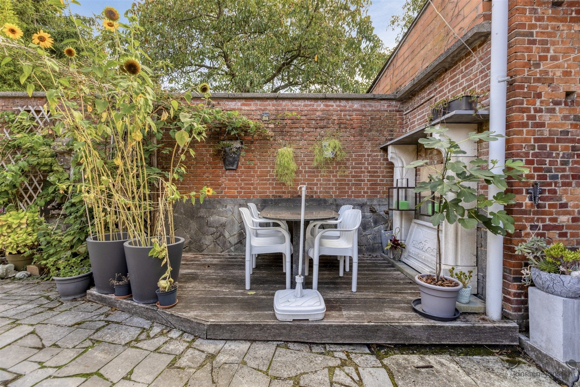 Instapklare halfopen bebouwing met zuidgericht dakterras in Mol foto 19