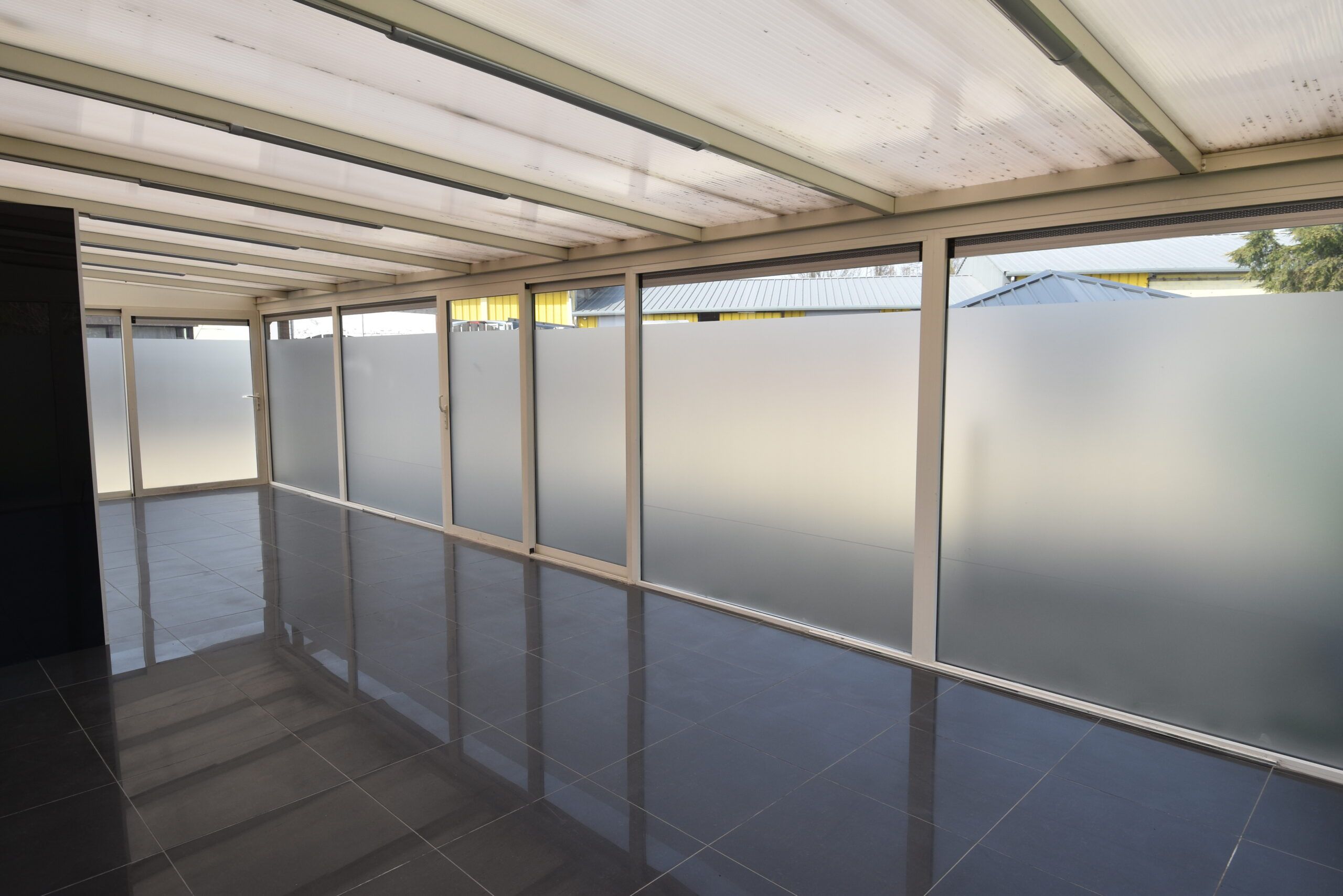 Winkelruimte/Showroom met bureel aan de rand van Sint-Niklaas foto 12