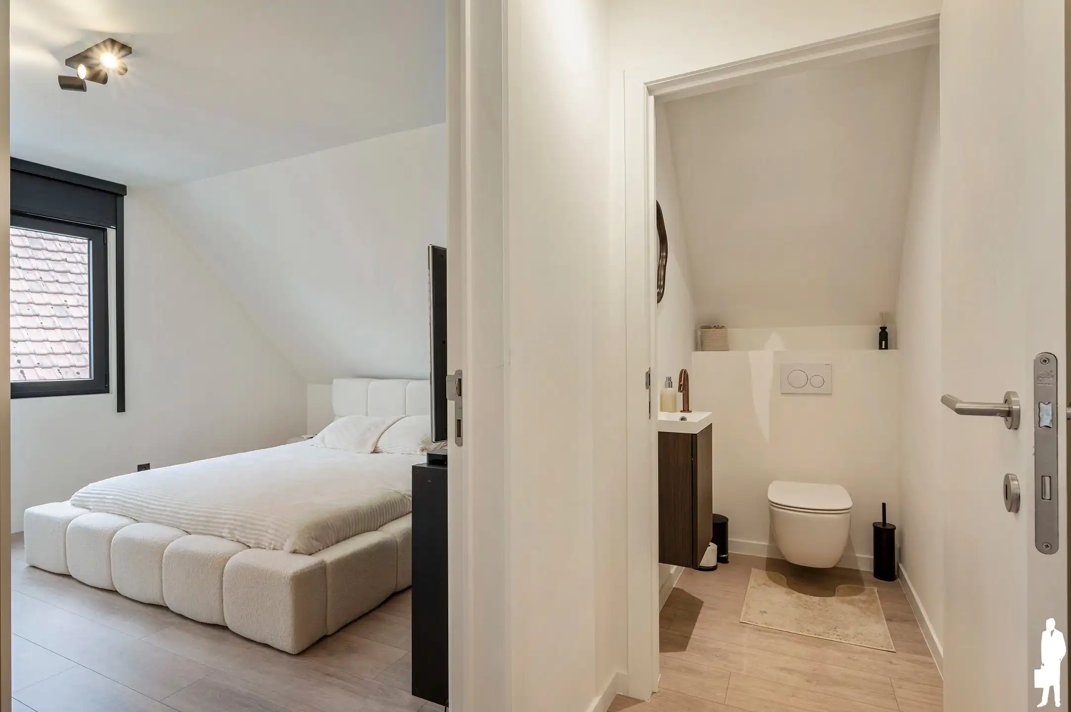Volledig gerenoveerde woning in doodlopende straat met aangelegde tuin nabij centrum Berlaar. foto 20
