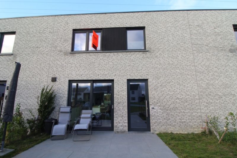Zeer energiezuinige nieuwbouwwoning te Roeselare foto 2