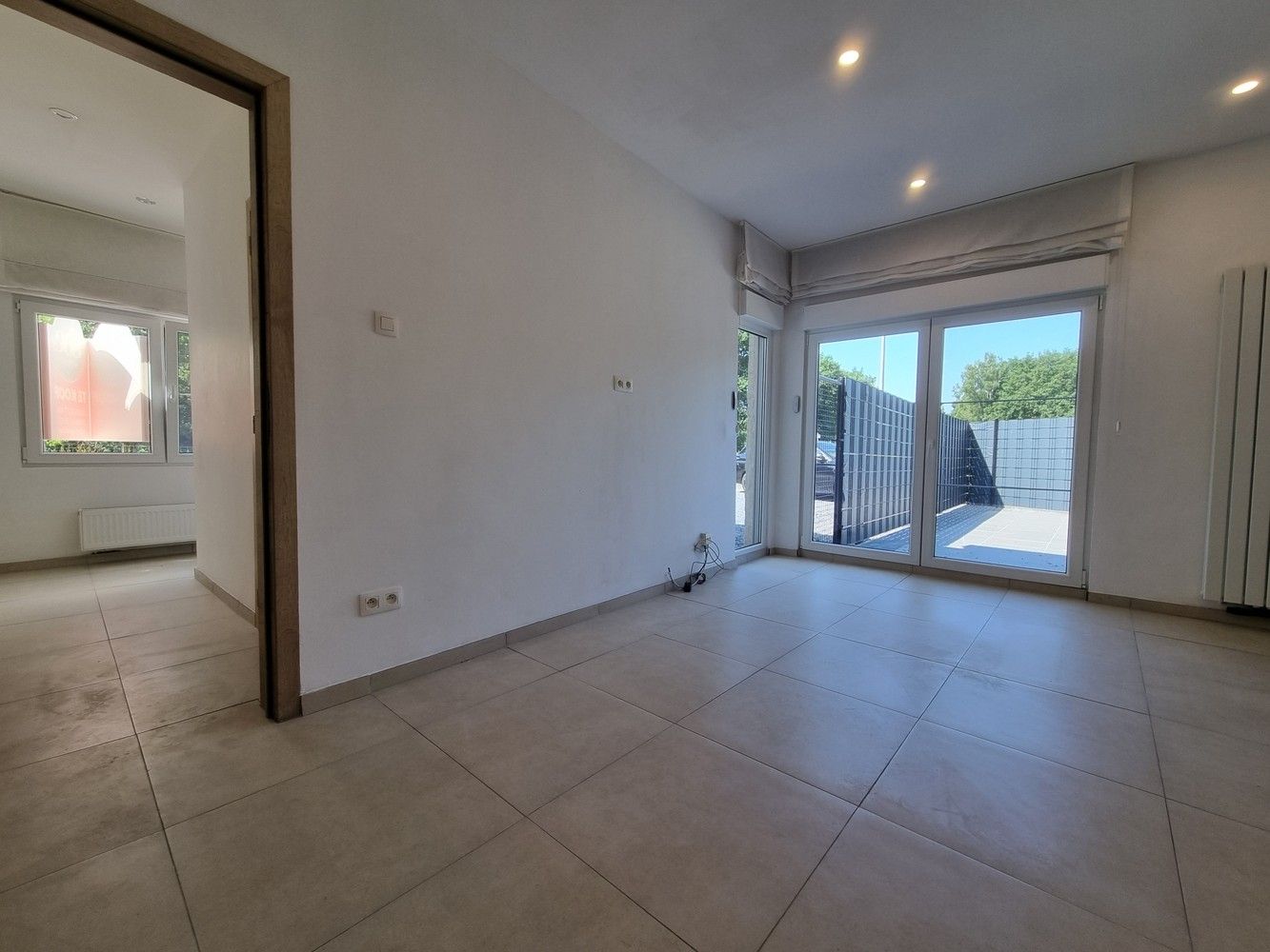 Mooie, gerenoveerde woning met prachtig terras en ruime tuin foto 10