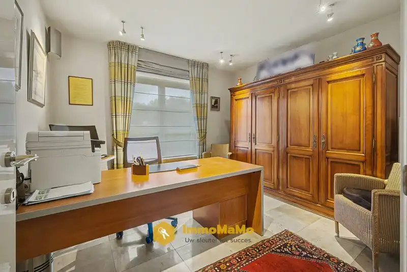 STIJLVOLLE VILLA OP 10.397m2 MET AANGELEGDE PARKTUIN - TE KOOP foto 9