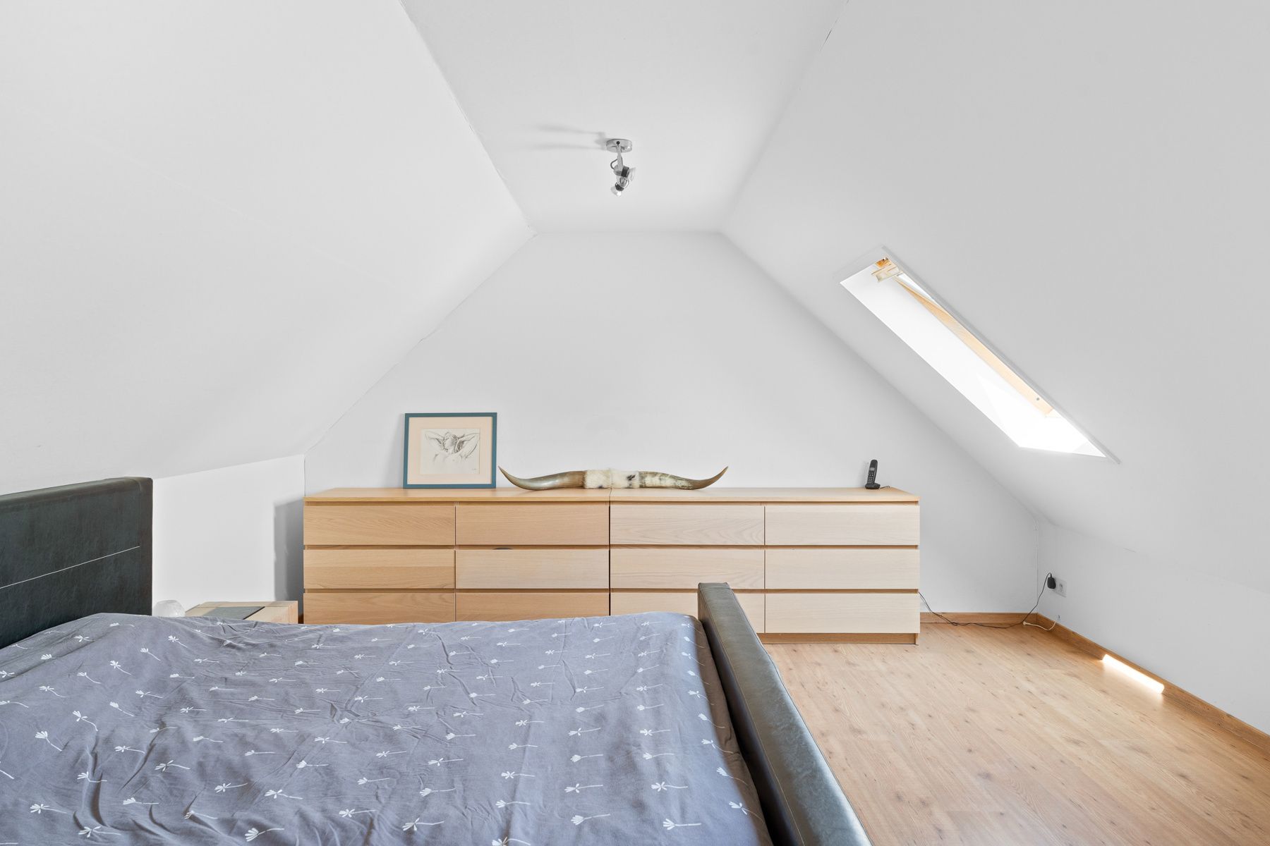 Volledig gerenoveerde 3-slpkamerwoning met tuin in Wetteren! foto 18