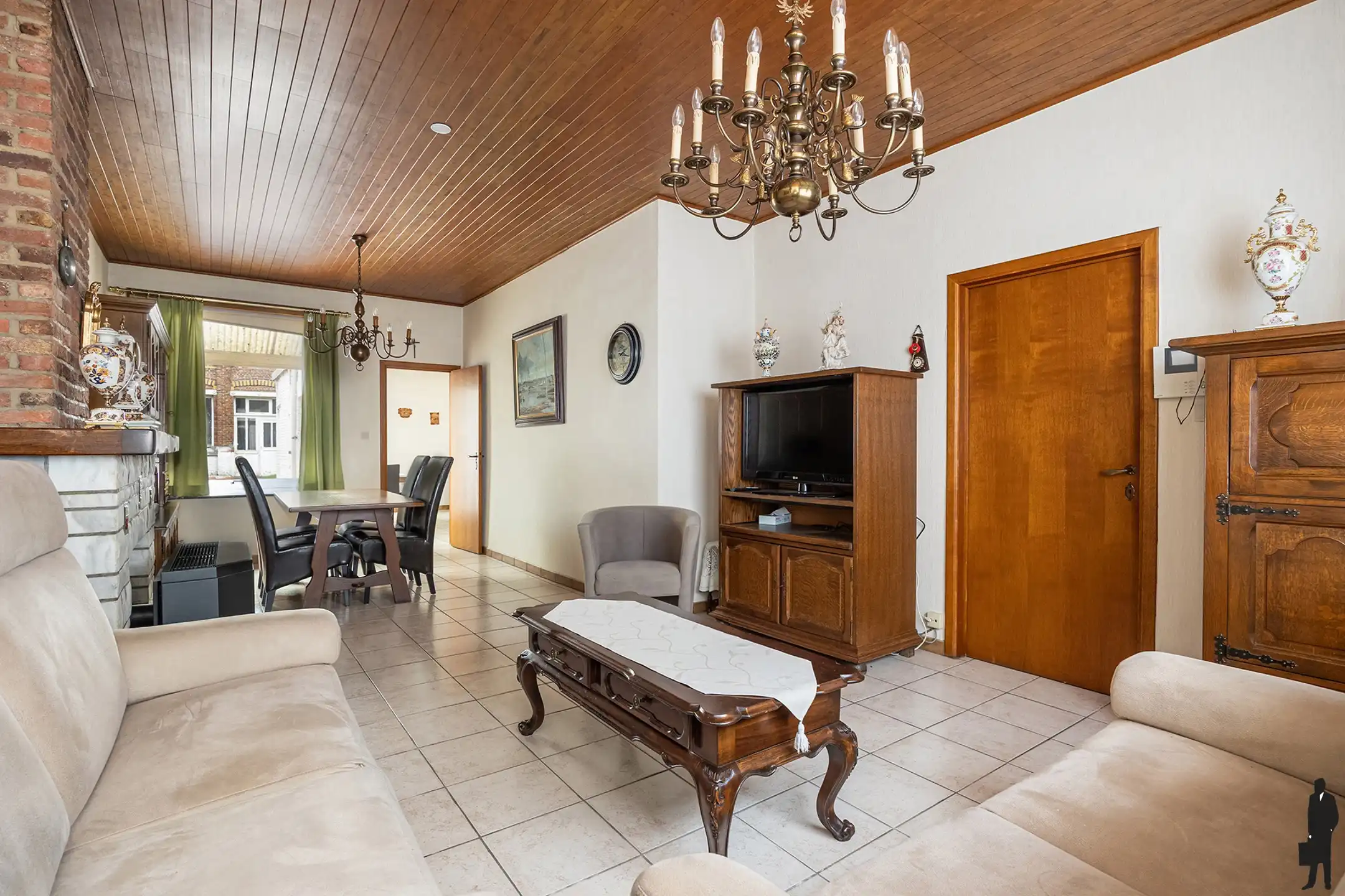 Ruime gezinswoning met tuin & bijgebouw te Hamme  foto 4