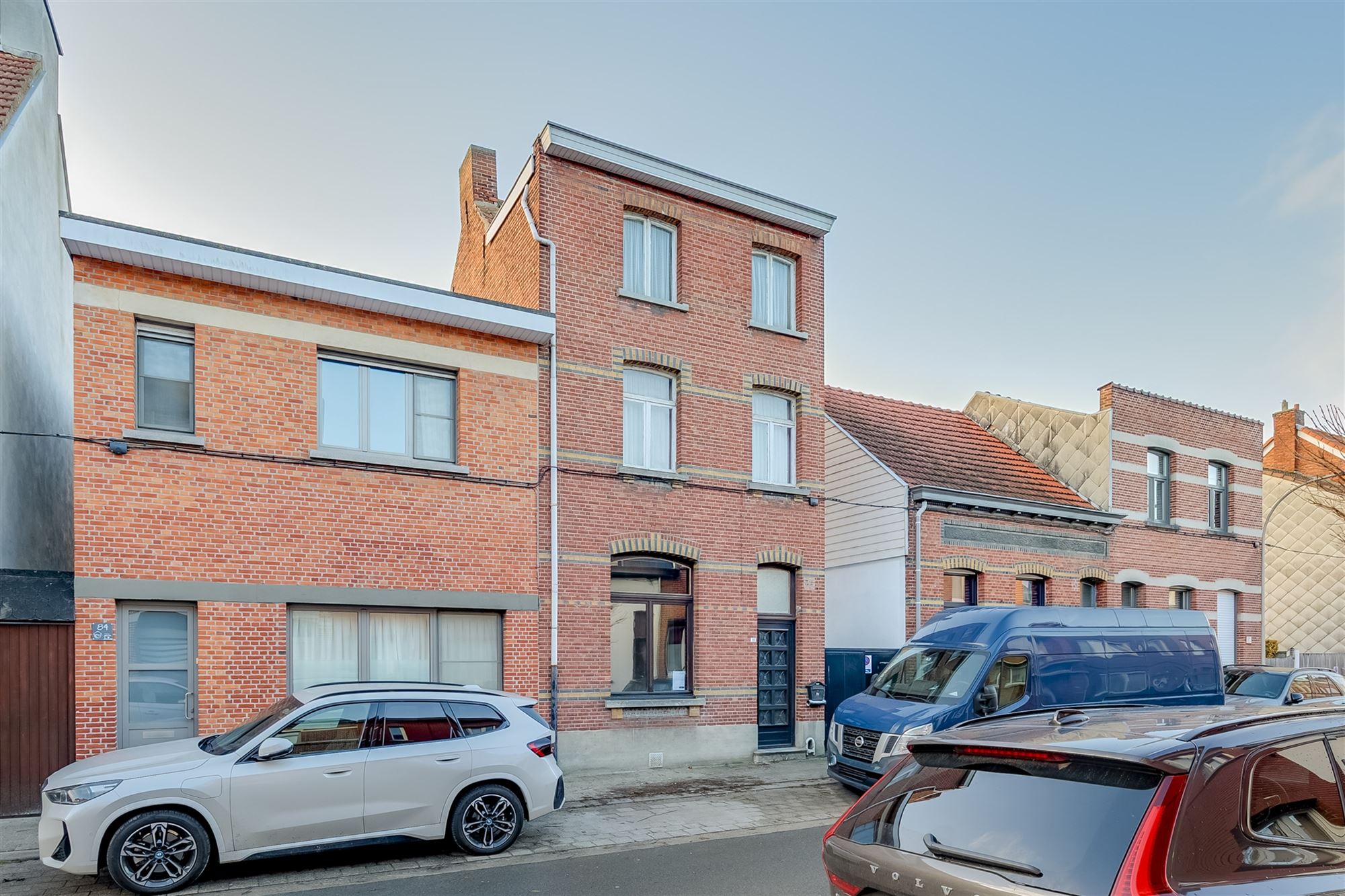 Te renoveren woning met 3-4  slk met gezellige tuin foto 2