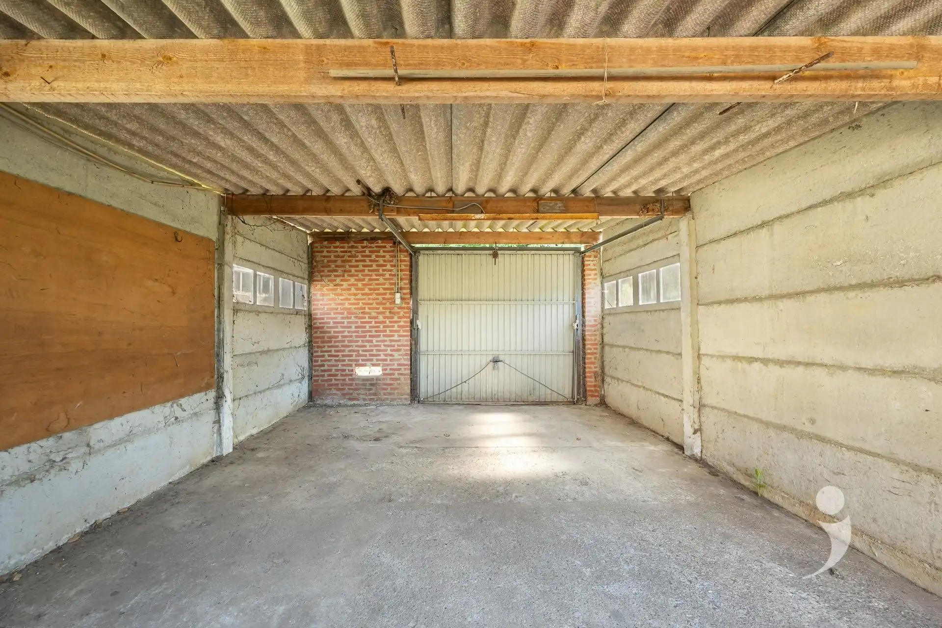 Op te frissen rijwoning met veel karakter (en garage) foto 22