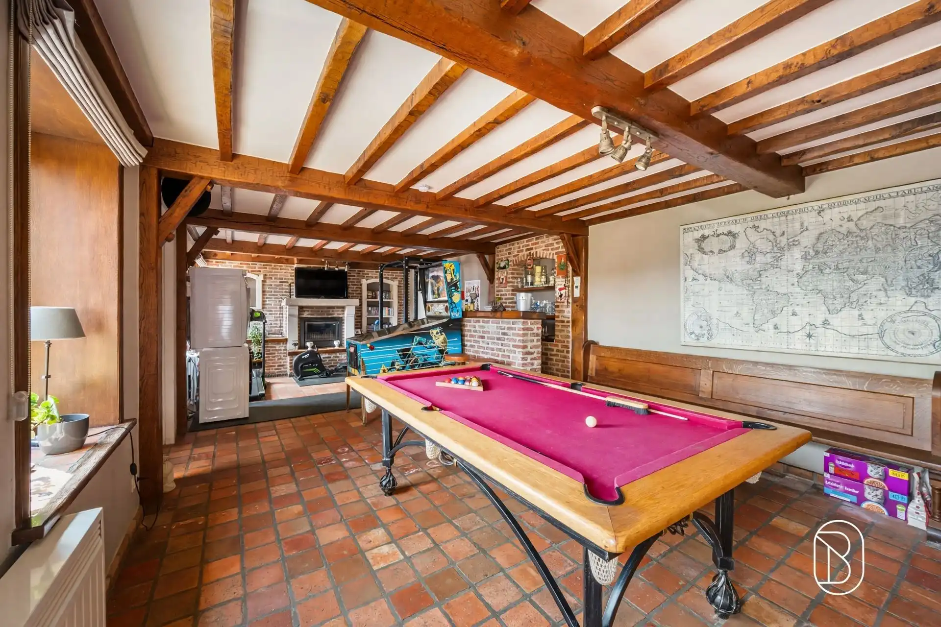 Ruime karakterwoning met 4 slk, grote tuin en charme. foto 19