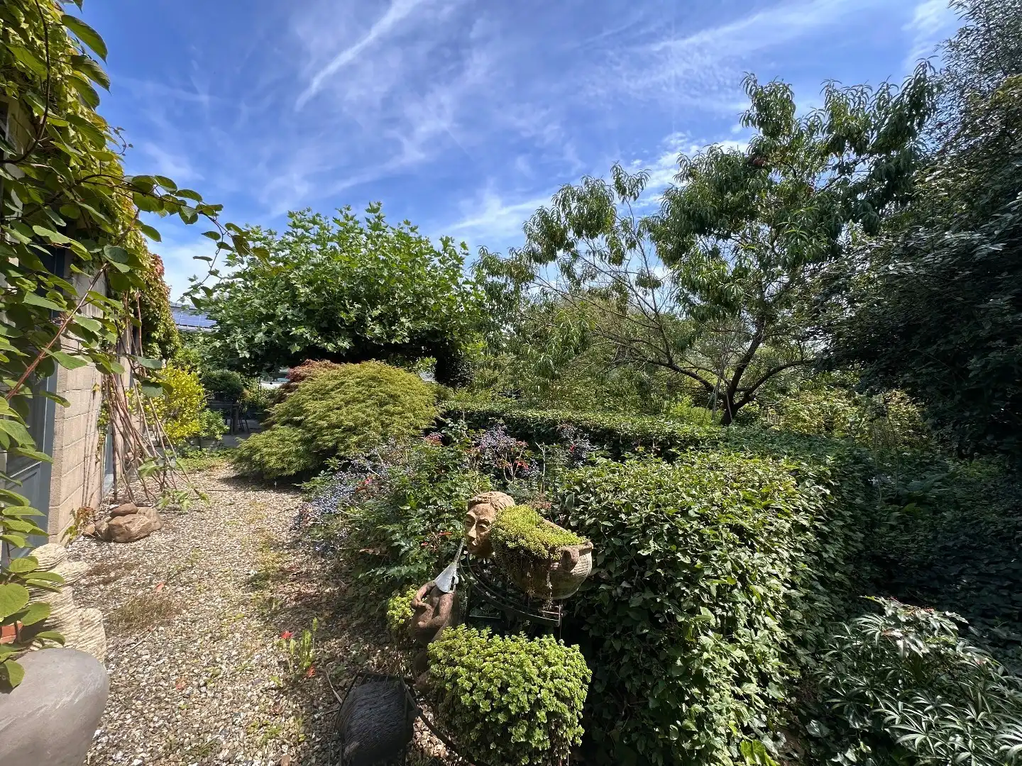 Unieke woning met werkplaats op toplocatie in Tongeren – industrieterrein Overhaam foto 32