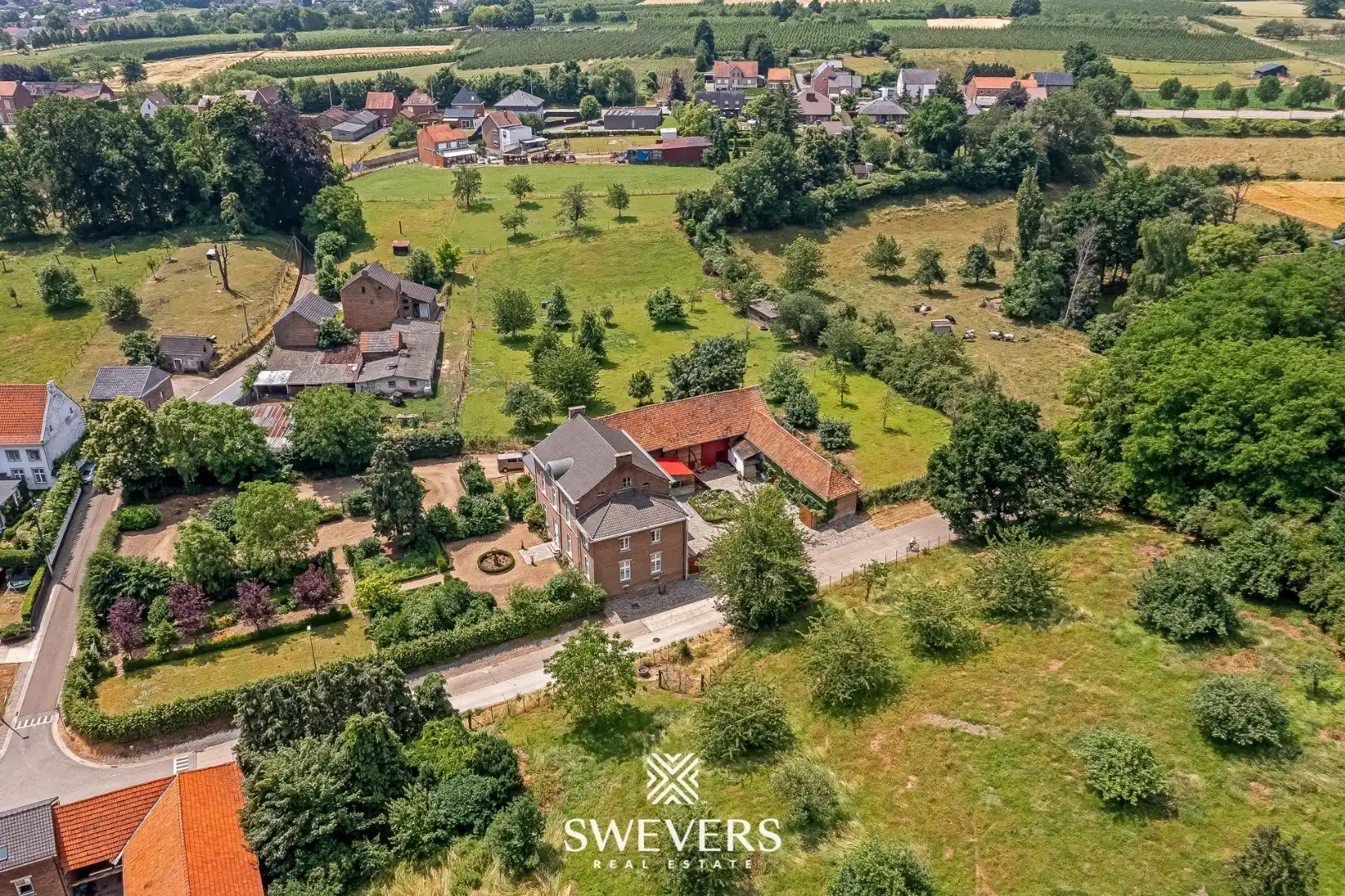 Authentiek herenhuis op 77a met stallingen foto 45