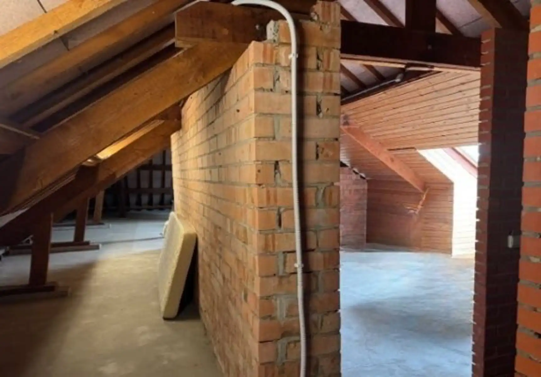 Ruime rustig gelegen villa foto 25