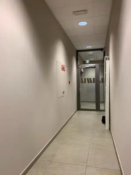 Instapklaar handelsgelijkvloers Te Huur en Te Koop foto 37