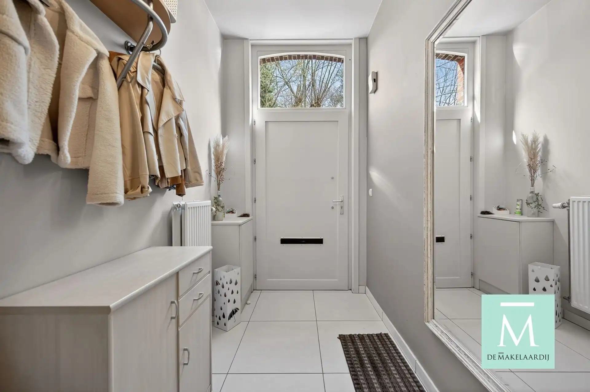 Instapklare woning met 3 slaapkamers en gezellig stadstuintje op toplocatie! foto 5